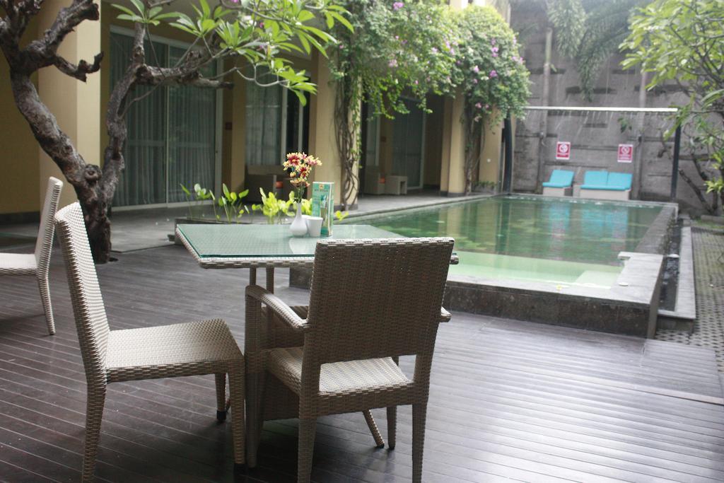100 Sunset Boutique Otel Kuta Lombok Dış mekan fotoğraf