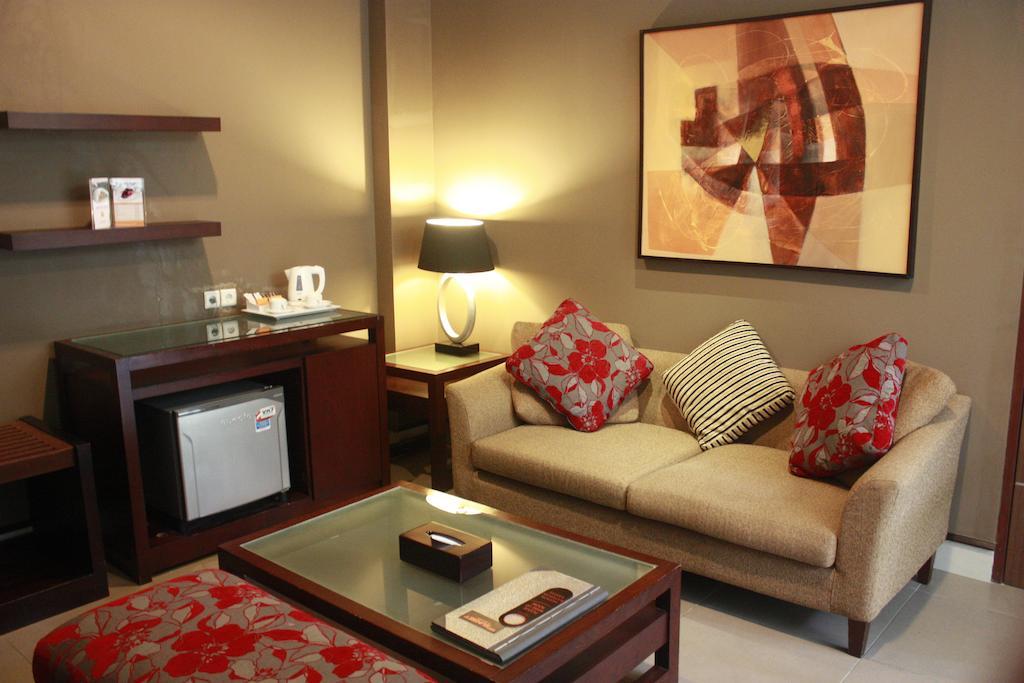 100 Sunset Boutique Otel Kuta Lombok Dış mekan fotoğraf