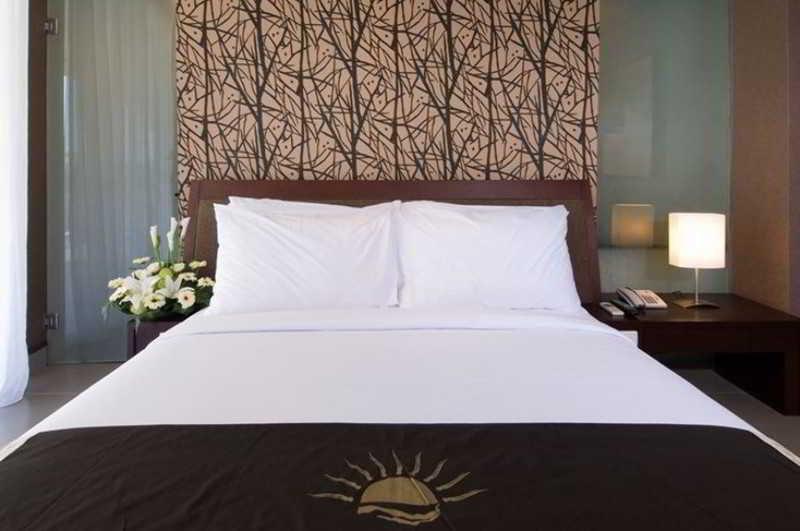 100 Sunset Boutique Otel Kuta Lombok Dış mekan fotoğraf